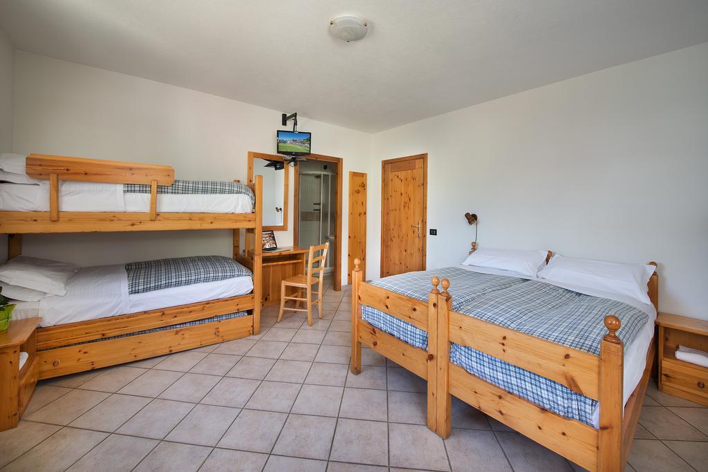 Hotel Gallo Cedrone Valdisotto Pokoj fotografie